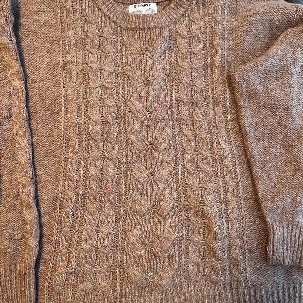 Old Navy Men's Tan Cable Knit Crewneck Sweater